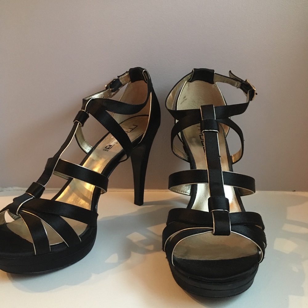 Moda Spana Strappy Heels